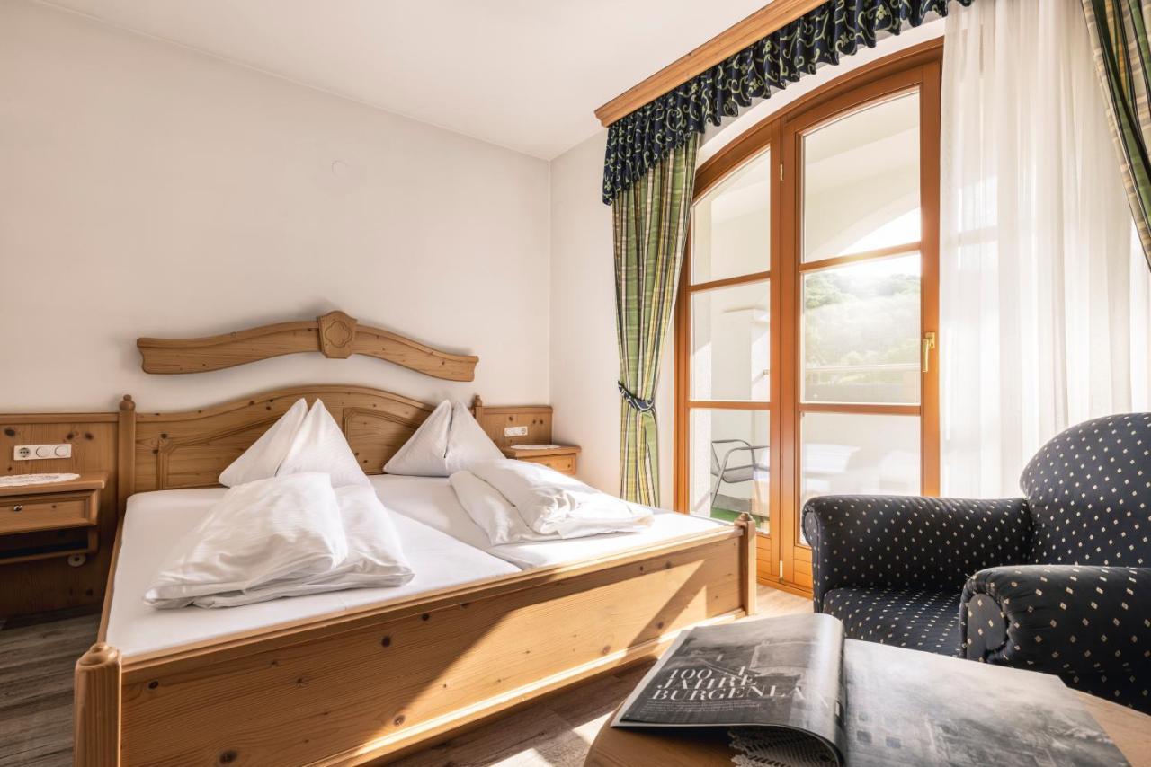 Genussgasthof & Hotel Beim Krutzler Szentkút Kültér fotó