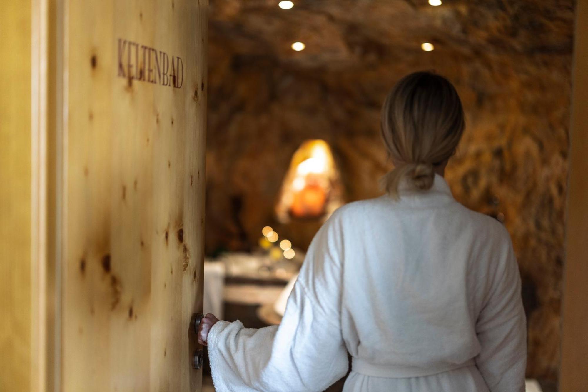 Genussgasthof & Hotel Beim Krutzler Szentkút Kültér fotó