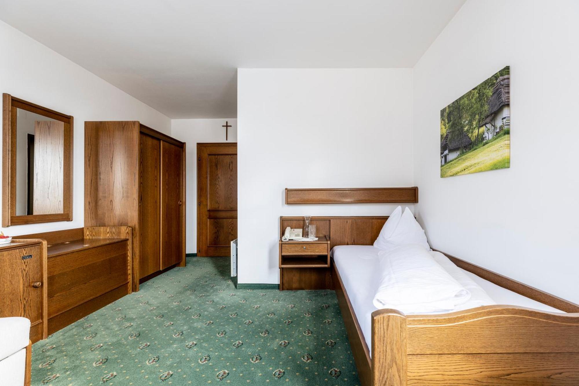 Genussgasthof & Hotel Beim Krutzler Szentkút Kültér fotó
